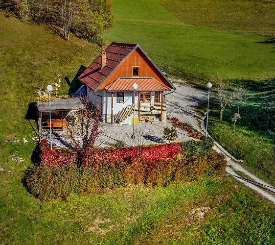 Valley View Holiday Home With Sauna Mrak